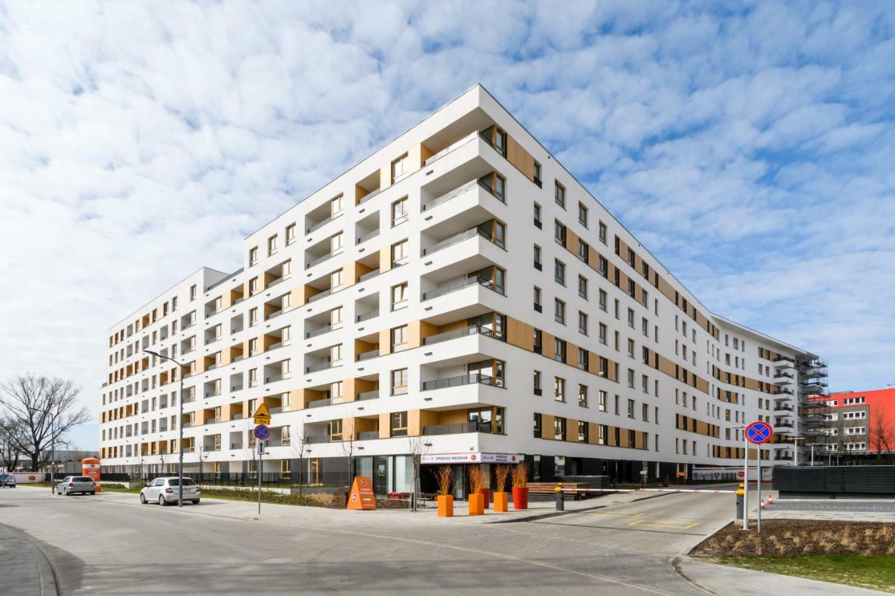 M&R Apartament Airport&Business Premium Komputerowa - Underground Garage - Free Wifi - Netflix - Self Check-In - 5 Min From Chopin Airport Varsovia Exterior foto